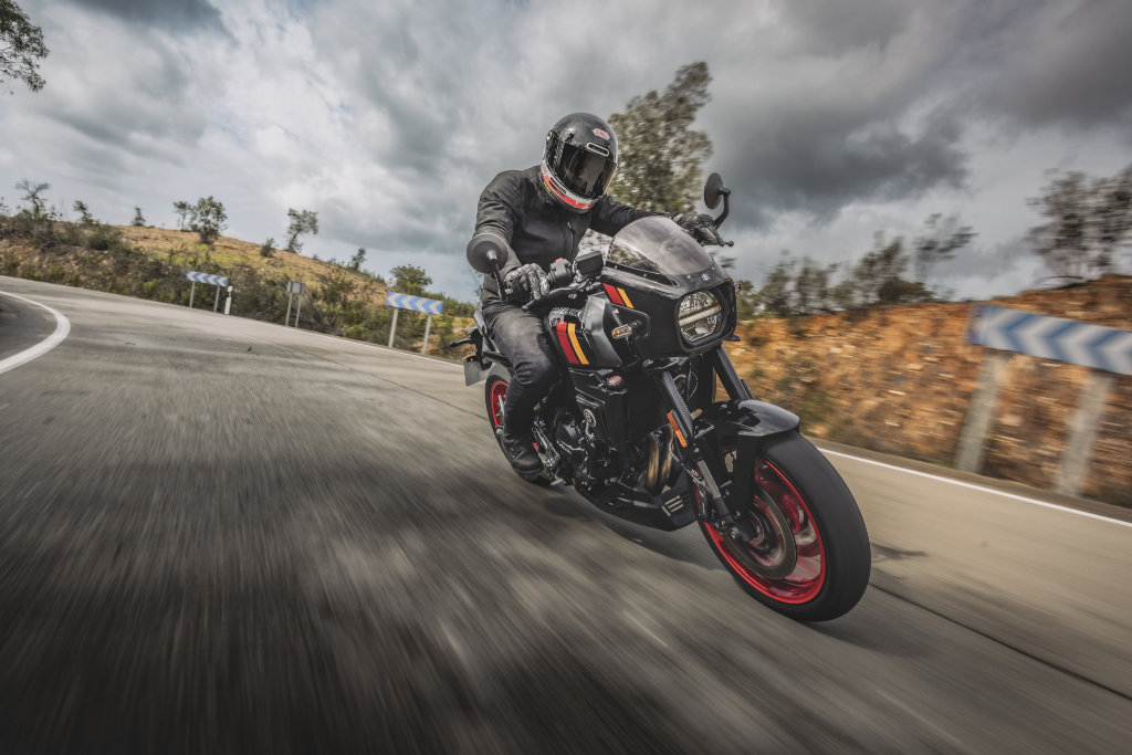 GSX-8TT-Video Cover 1